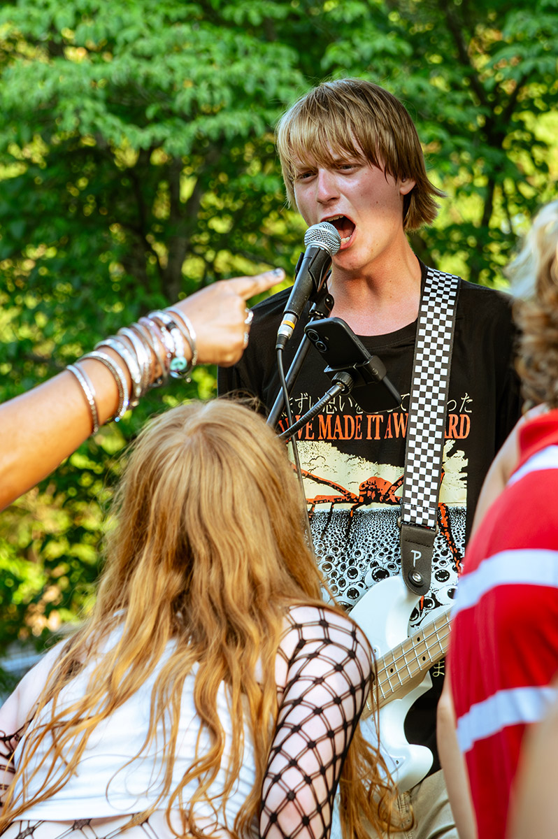 Wreckfest — guitarist portrait